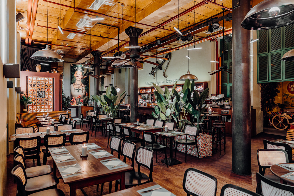 Gastraum eines Joe Peña's — gelebte Struktur im Alltag